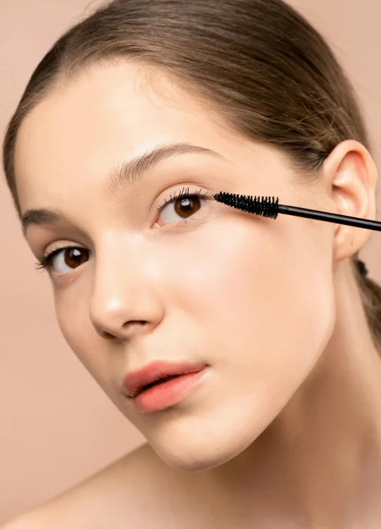 Eyebrow Threading & Colouring